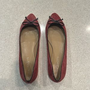 Talbots flat.  9M. Suede.